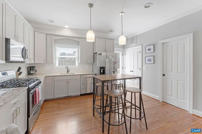 1012 Locust Ln, House other with 3 bedrooms, 3 bathrooms and null parking in CHARLOTTESVILLE VA | Image 17