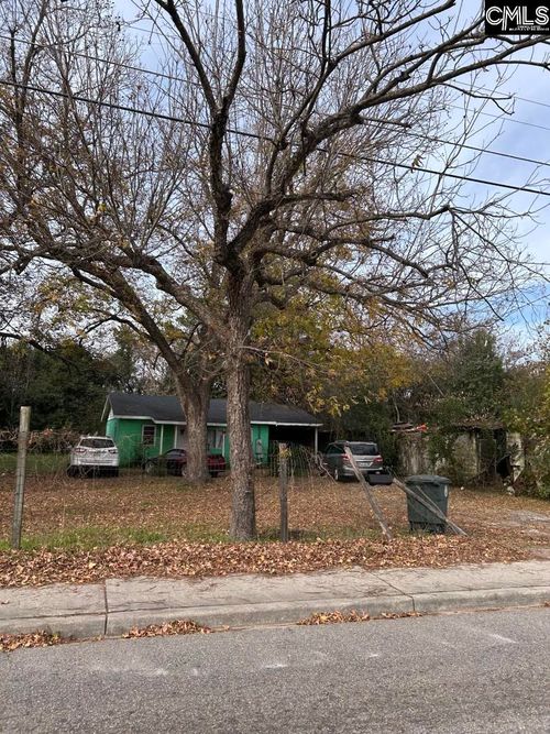 360 Moore St, Lake City, SC, 29560-2523 | Card Image