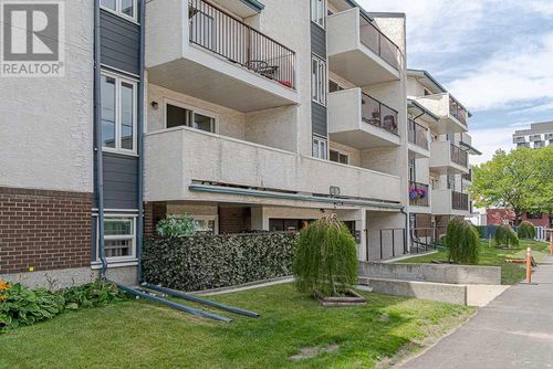 304-647 1 Ave Ne, Calgary, AB, T2E0B5 | Card Image