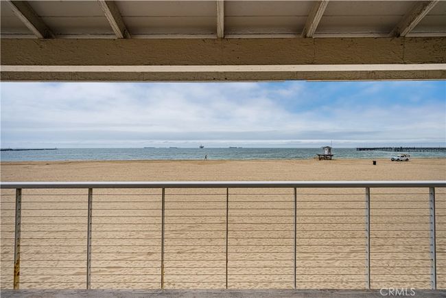 1207 Seal Way, Home with 6 bedrooms, 4 bathrooms and 2 parking in Seal Beach CA | Image 5