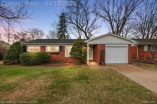 37935 Donald St, Livonia, MI, 48154-4956 | Card Image