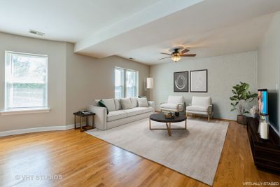 2 - 6200 N Claremont Avenue, Condo with 2 bedrooms, 2 bathrooms and null parking in Chicago IL | Image 2