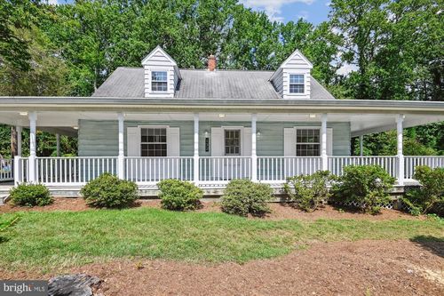 132 Pinecrest Dr, ANNAPOLIS, MD, 21403-3705 | Card Image