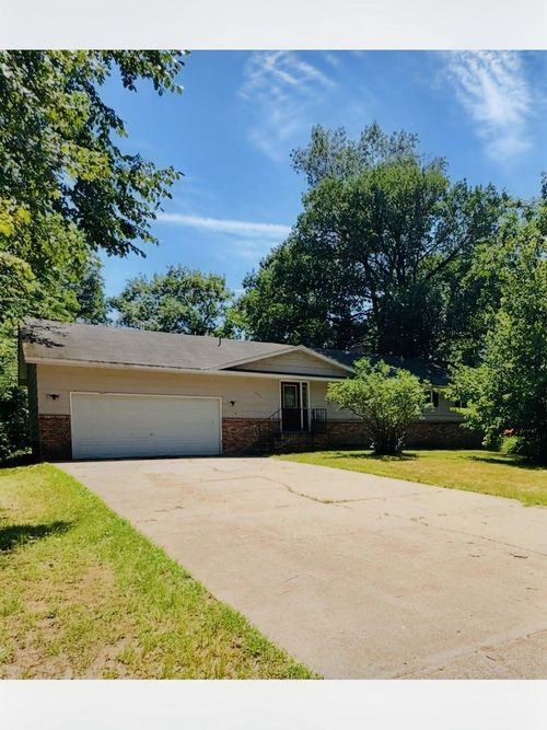 8781 Dorothy Ave, Brainerd, MN, 56401-7084 | Card Image