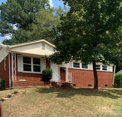 4422 Brooktree Dr, Charlotte, NC, 28208-1703 | Card Image
