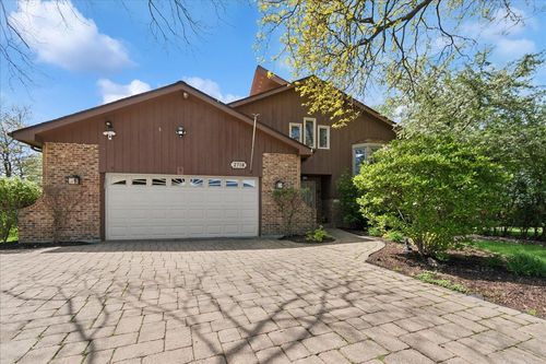 2718 Elm Ln, Arlington Heights, IL, 60004-2103 | Card Image