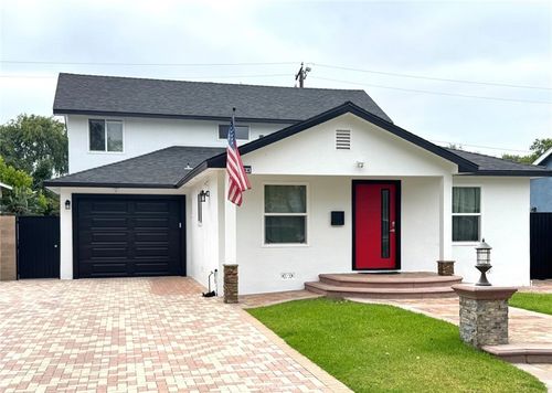 2404 W Oak Ave, Fullerton, CA, 92832 | Card Image