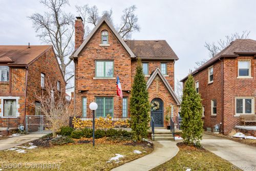 17205 Santa Barbara Dr, Detroit, MI, 48221-2524 | Card Image