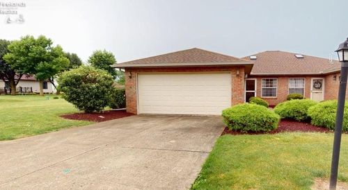 12 Ridgewood Dr, Willard, OH, 44890-1688 | Card Image