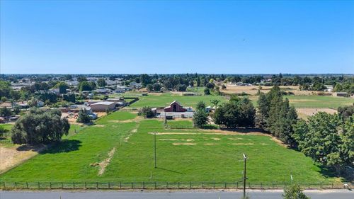 6837 Eleanor Road, Oakdale, CA, 95361 | Card Image