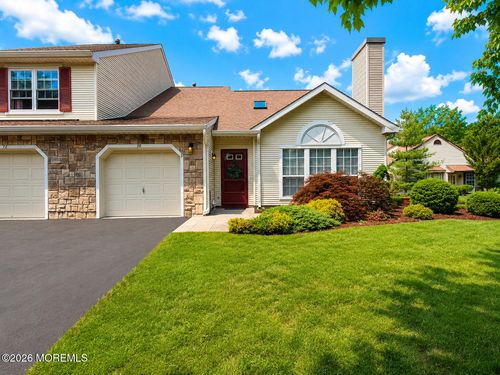 10 Madison Ct, Manalapan, NJ, 07726-8915 | Card Image