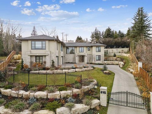 215 Patton Crt Sw, Calgary, AB, T2V5G4 | Card Image