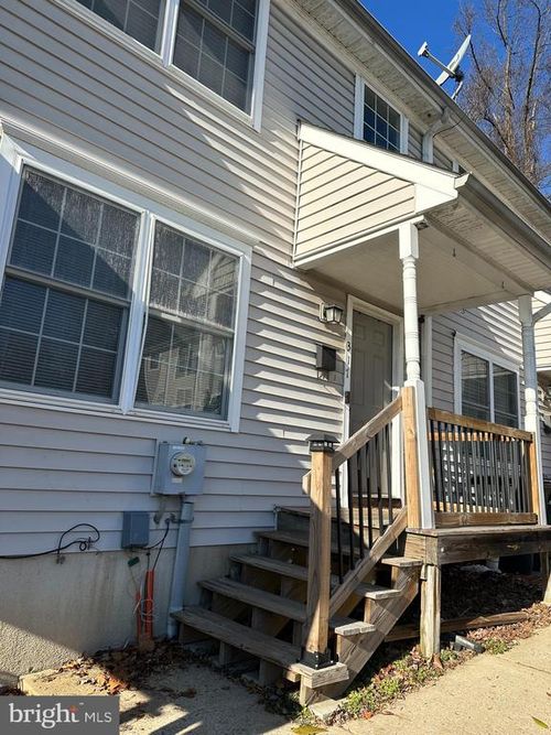 317 Mount Pleasant St, COATESVILLE, PA, 19320-3003 | Card Image