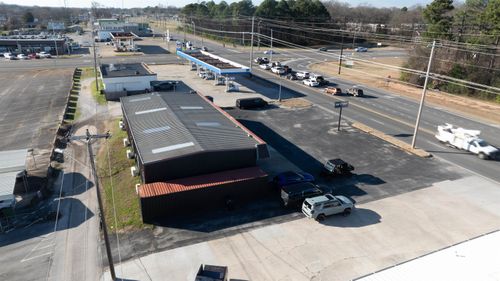 614 2nd St, Muscle Shoals, AL, 35661-1503 | Card Image