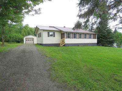 770 Clyde Street, House other with 3 bedrooms, 1 bathrooms and null parking in Newport City VT | Image 1