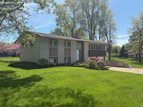 3737 N Karwood Dr, Port Clinton, OH, 43452-9723 | Card Image