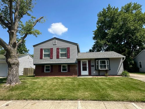 8212 Laughlin Dr, Indianapolis, IN, 46219-1823 | Card Image