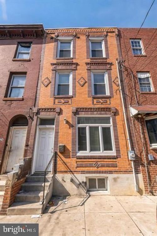 2228 N Howard St, PHILADELPHIA, PA, 19133-3746 | Card Image