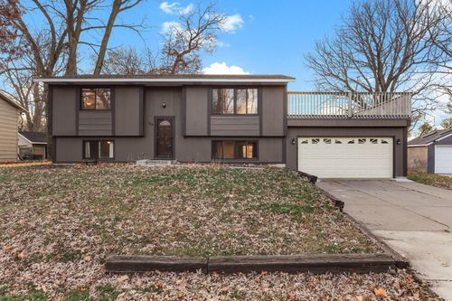 125 Glenmar Ave, Mahtomedi, MN, 55115-2040 | Card Image