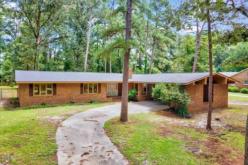 2585 Cabin Branch Rd, Kinston, NC, 28504-9135 | Card Image