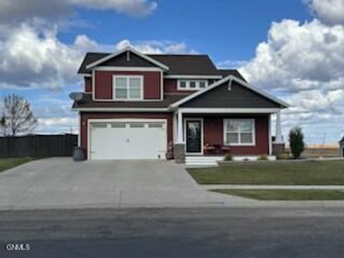 608 6th Ave Ne, Watford City, ND, 58854-3091 | Card Image