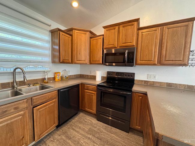 1173 Knoll Ridge Rd, House other with 3 bedrooms, 2 bathrooms and 2 parking in Twin Falls ID | Image 11