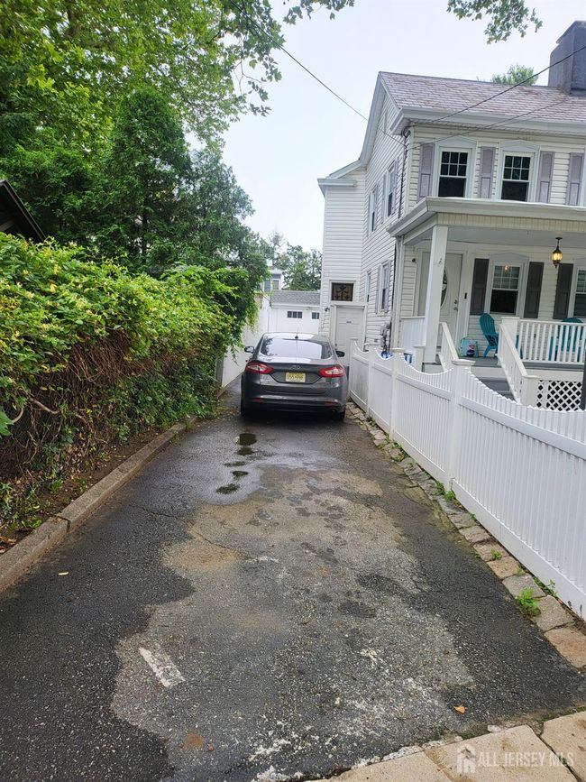 72 High St, House other with 2 bedrooms, 3 bathrooms and null parking in Perth Amboy NJ | Image 14