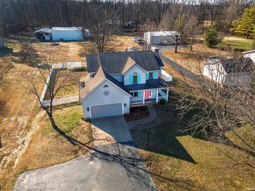 5689 Sharon Rd, Newburgh, IN, 47630-8563 | Card Image
