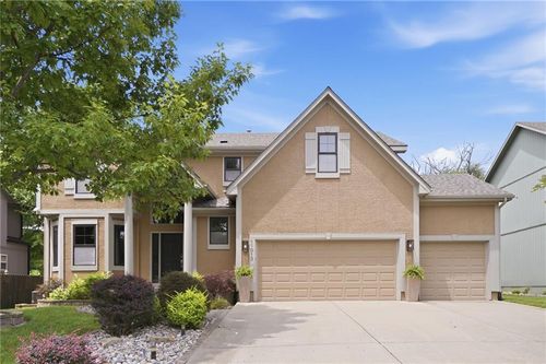 11813 W 138th St, Overland Park, KS, 66221-9397 | Card Image