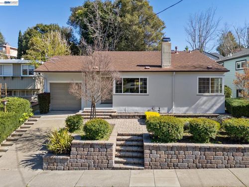 18810 Madison Ave, Castro Valley, CA, 94546-2565 | Card Image