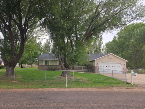1045 N 2700 W, Roosevelt, UT, 84066-5068 | Card Image