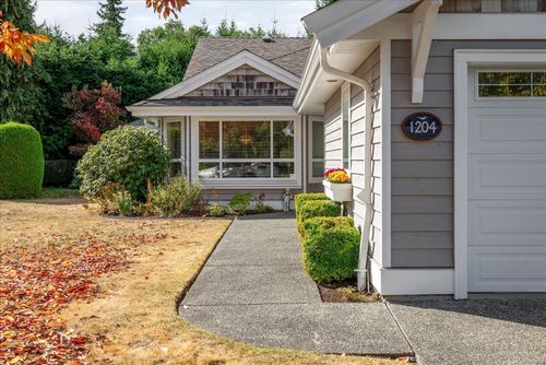 1204 Gabriola Dr, Parksville, BC, V9P2X5 | Card Image