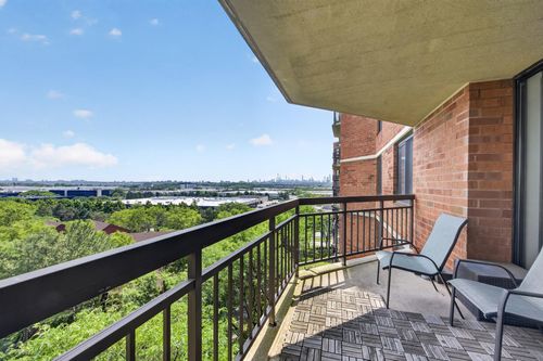 827-827 Harmon Cove Tower, Secaucus, NJ, 07094-1720 | Card Image
