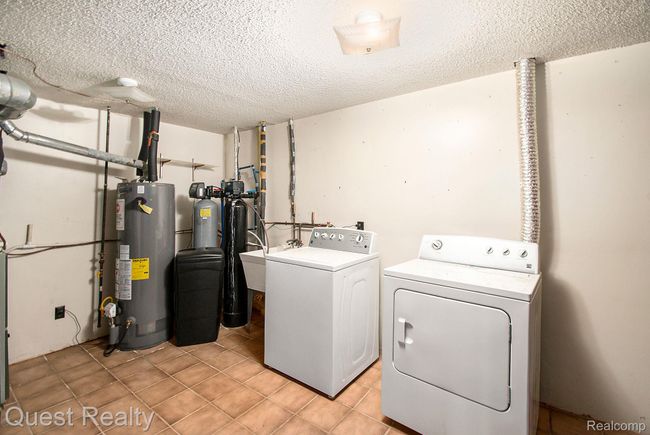 Laundry Room | Image 33