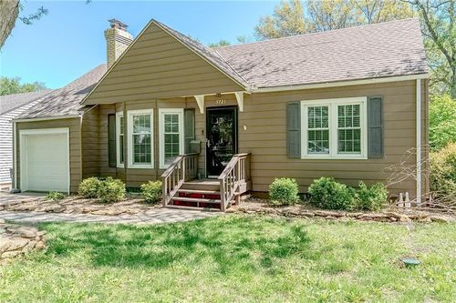 5721 Walmer St, Mission, KS, 66202-2602 | Card Image