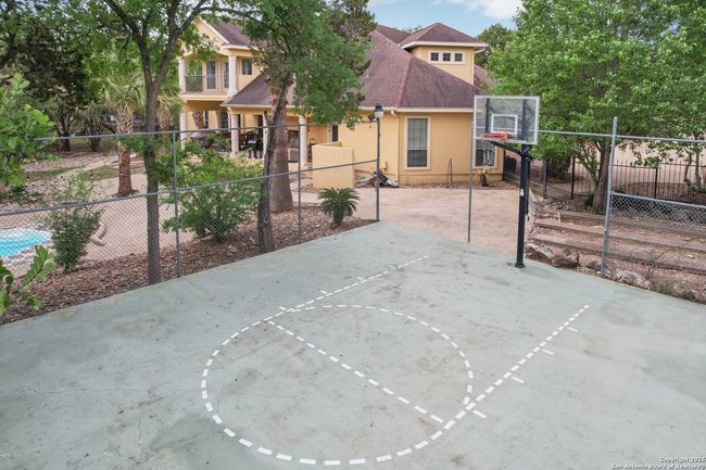 20646 Wahl Ln, House other with 5 bedrooms, 6 bathrooms and null parking in Garden Ridge TX | Image 4