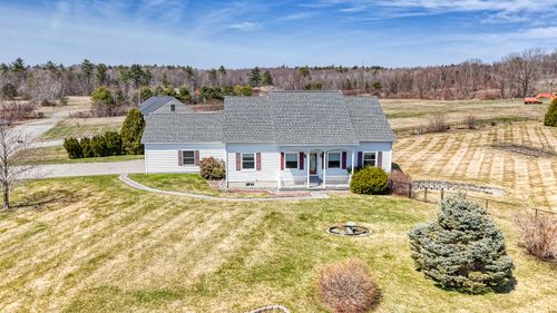11 Sunrise Drive, Hallowell, ME, 04347 | Card Image