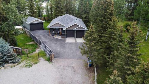 8 Prairie Creek Close, Sundre, AB, T0M1X0 | Card Image