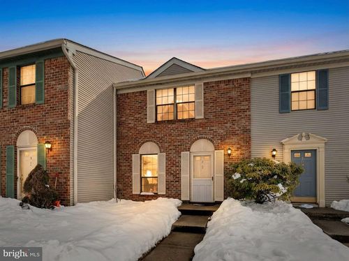 2 Britton Ct, Lawrence, NJ, 08648-2607 | Card Image