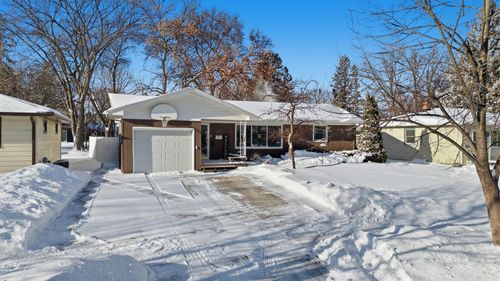 1217 17th St S, Moorhead, MN, 56560-5753 | Card Image
