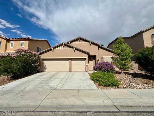 5528 Oatfield St, North Las Vegas, NV, 89081-2979 | Card Image