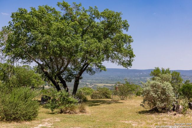 546 Beulah Pl, House other with 3 bedrooms, 3 bathrooms and null parking in Utopia TX | Image 6