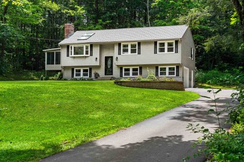 20 Hawkview Rd, Hudson, NH, 03051-4408 | Card Image