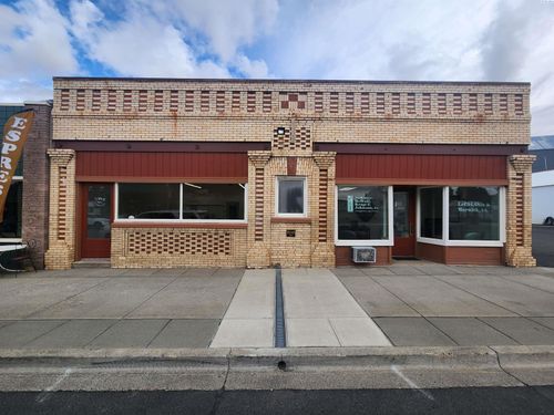 23 E Front St, Saint John, WA, 99171-8775 | Card Image