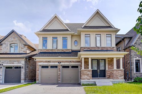 152 Sikura Cir, Aurora, ON, L4G3Z1 | Card Image