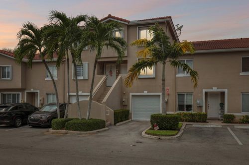 167 Riviera Cir, Weston, FL, 33326-3115 | Card Image