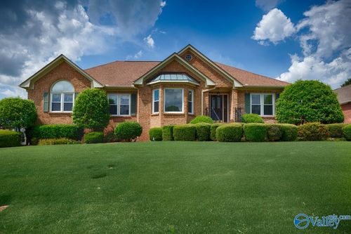 1303 Old Carriage Ln Se, Huntsville, AL, 35802-2766 | Card Image