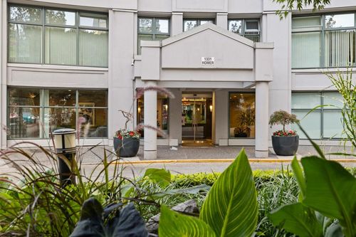 b106-1331 Homer St, Vancouver, BC, V6B5M5 | Card Image