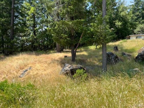 25758 Porro Ct, Willits, CA, 95490-9530 | Card Image