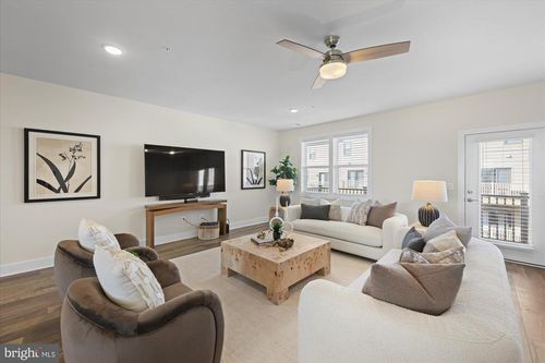 44840 Tiverton Sq, ASHBURN, VA, 20147-5987 | Card Image